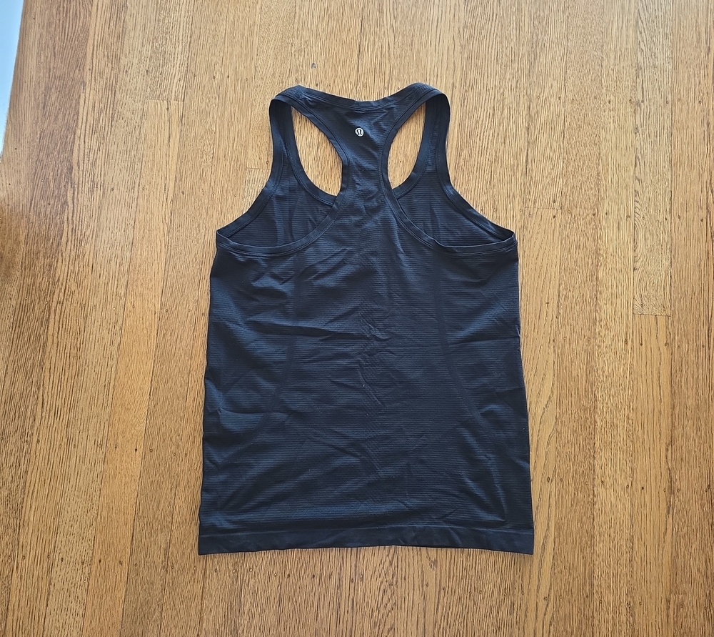 2 lululemon athletica Black Gray Swiftly Tanks - Picture 12 of 12